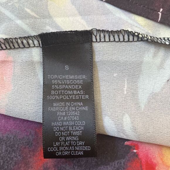 ✨🌸 Felicity & Coco Floral Maxi Dress Lower Back Cut Out and Side Split🌸 - Picture 15 of 16